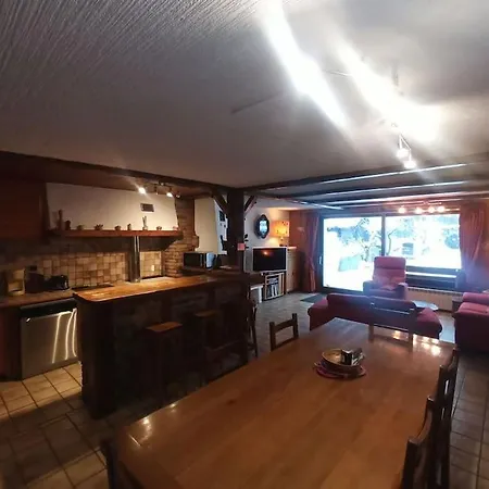 Belle Vue Des Praz Apartment *